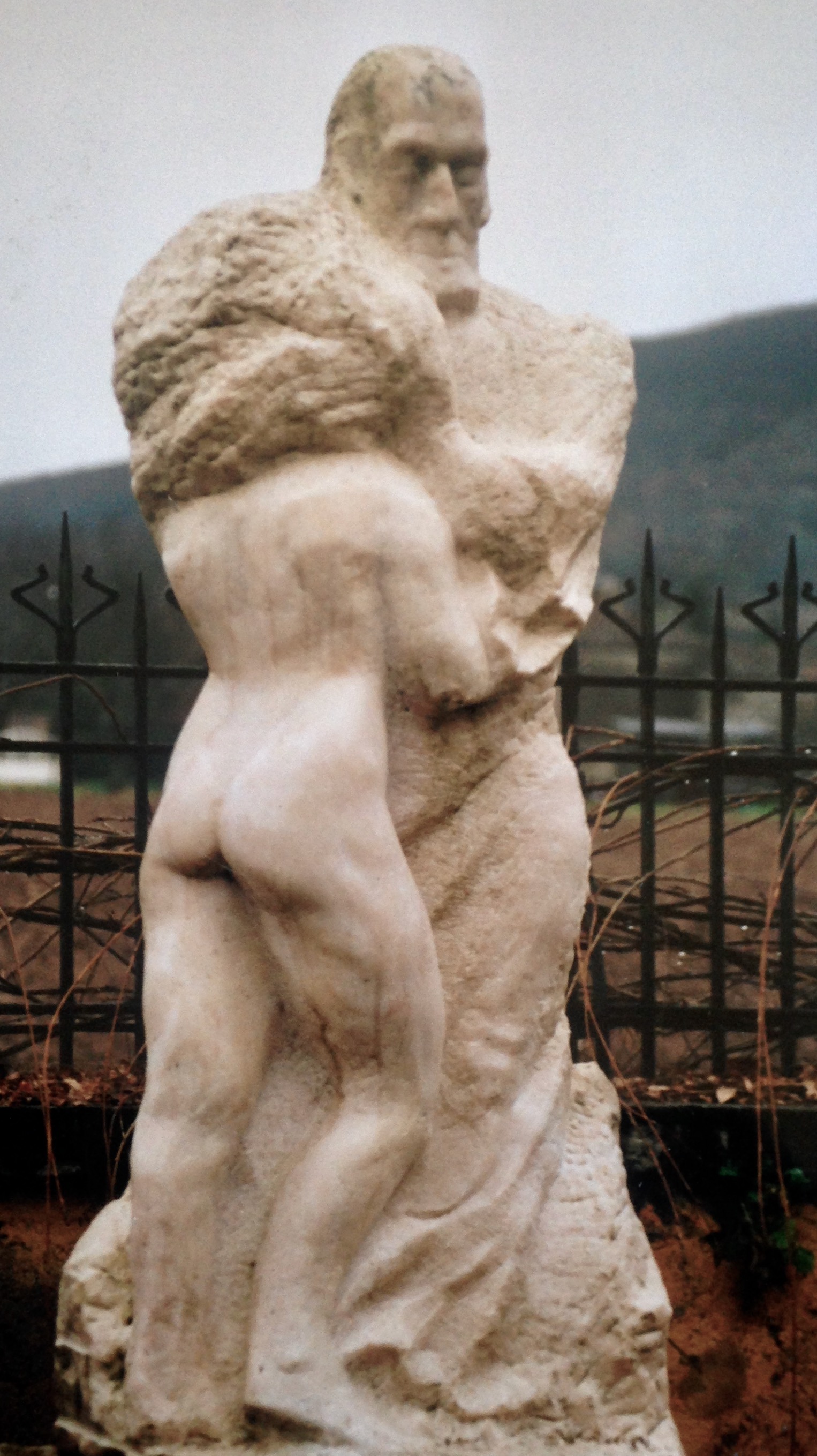 ''la Tendresse'' H 200 x100 x 60cm  marbre portugais 1992 collection -''Citroen''Calassou